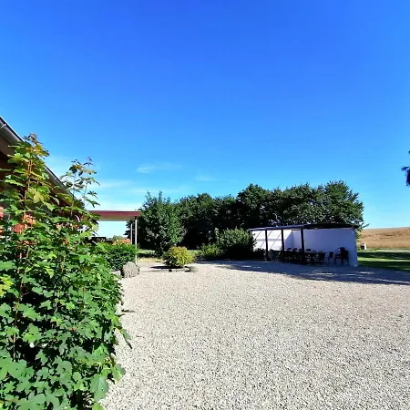 Skovly Apartment *
